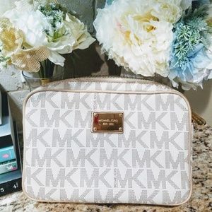 Michael Kors Crossbody